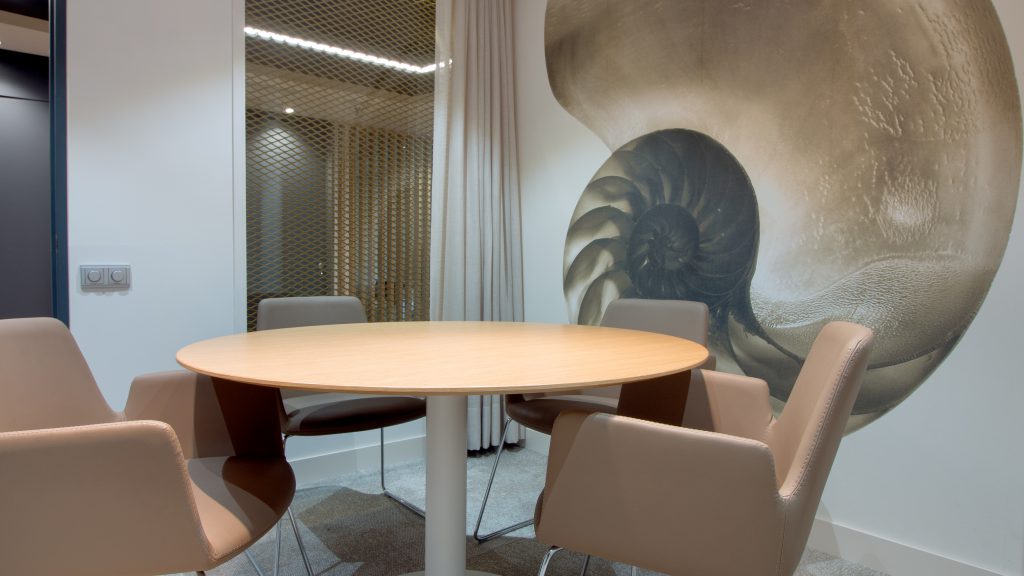 Meeting and event rooms